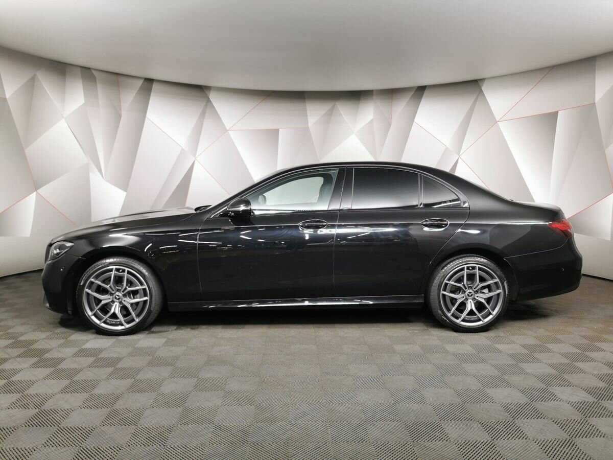 Mercedes-Benz E-Класс 2020 года с пробегом. Фото: #3