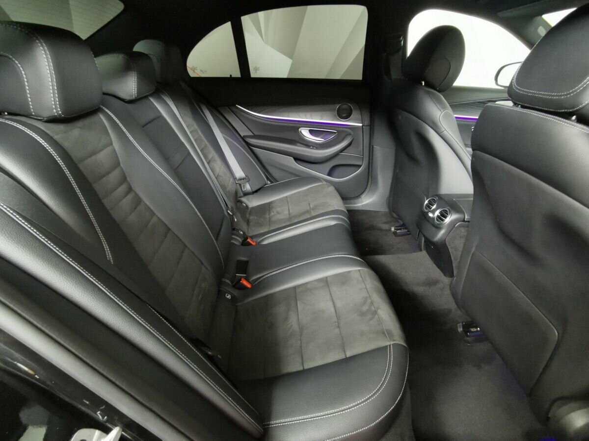 Mercedes-Benz E-Класс 2020 года с пробегом. Фото: #10