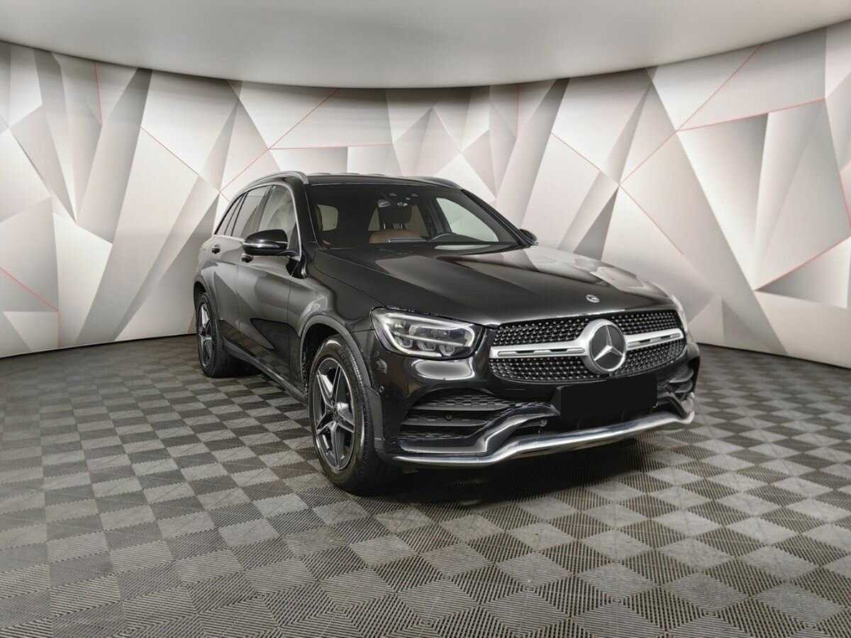Mercedes-Benz GLC 2021 года с пробегом. Фото: #2