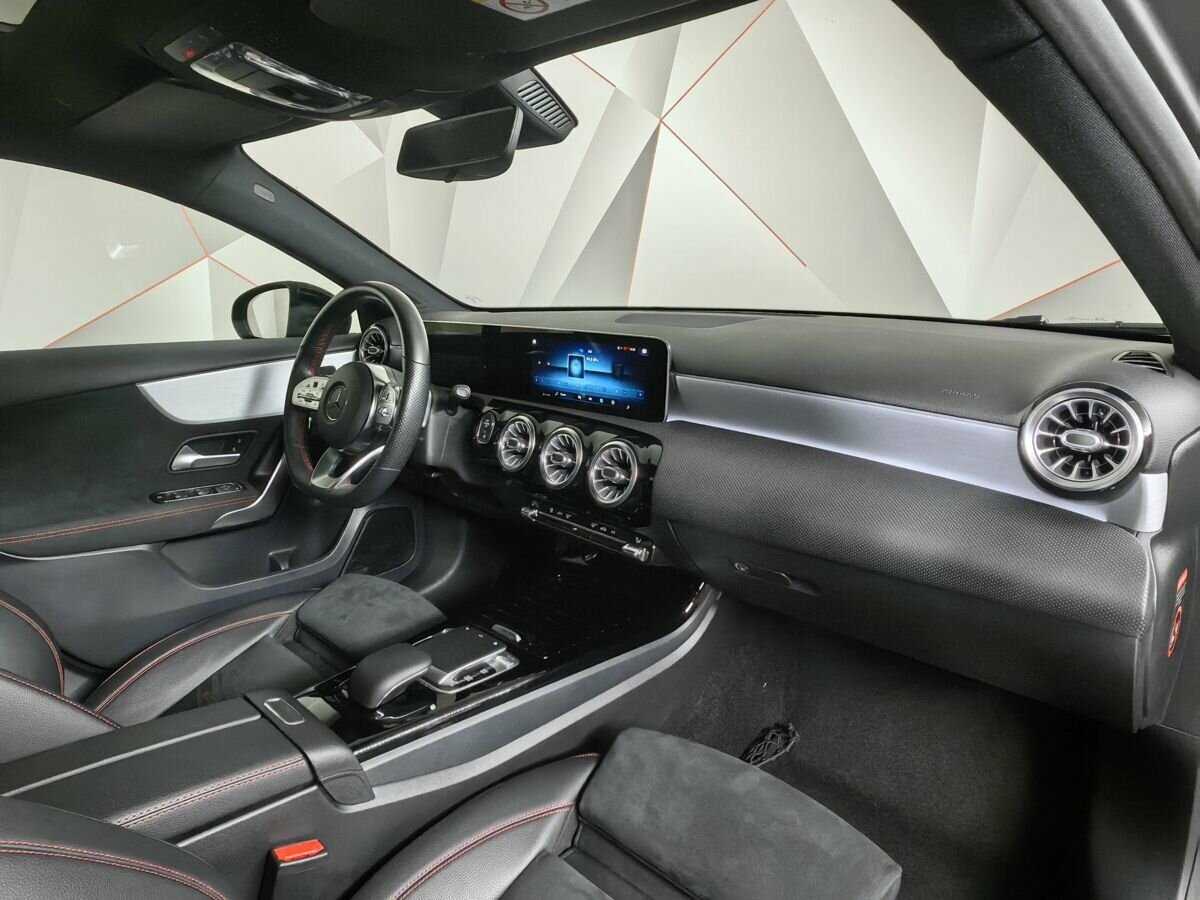 Mercedes-Benz A-Класс 2019 года с пробегом. Фото: #8