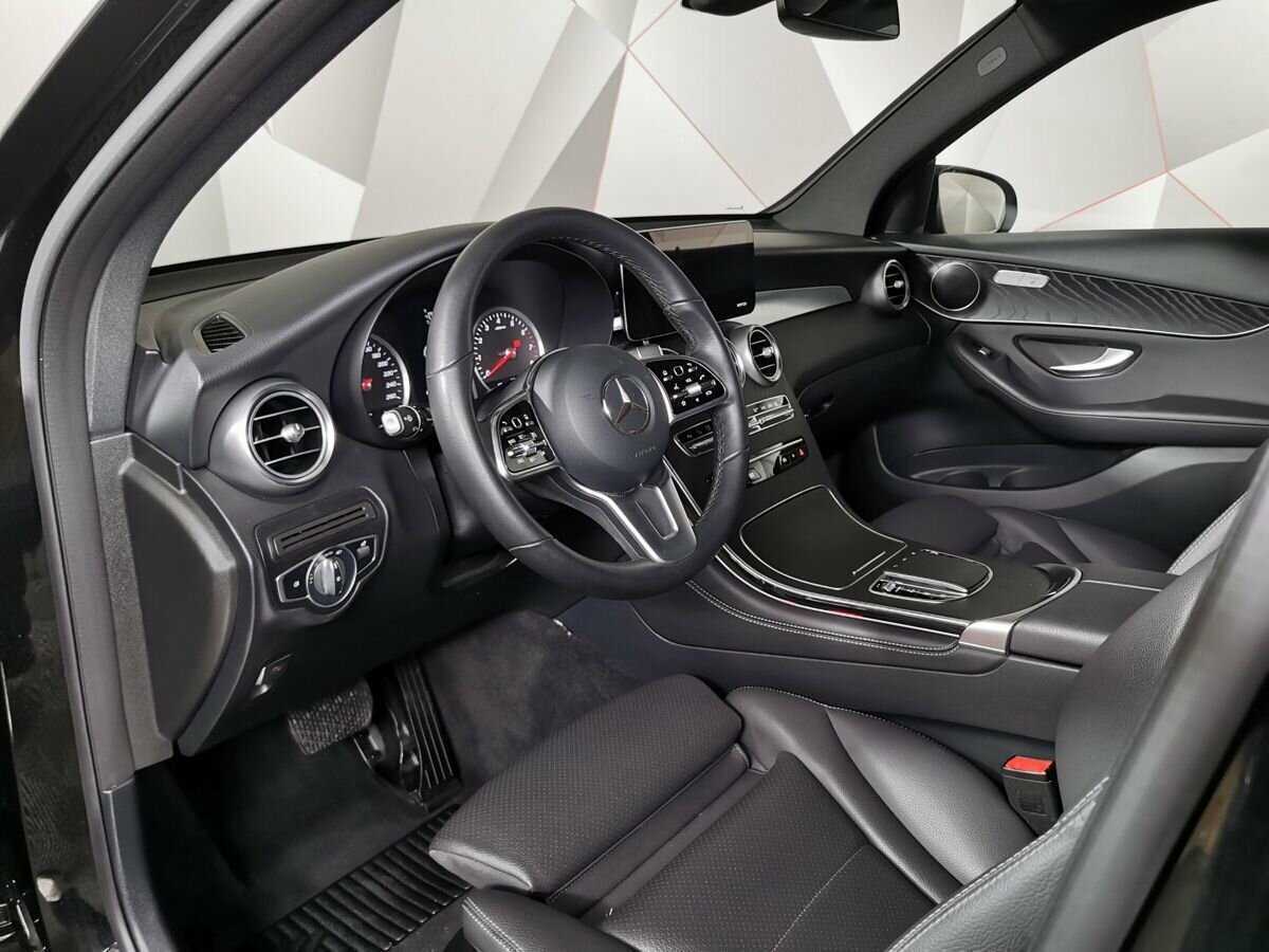 Mercedes-Benz GLC 2020 года с пробегом. Фото: #13