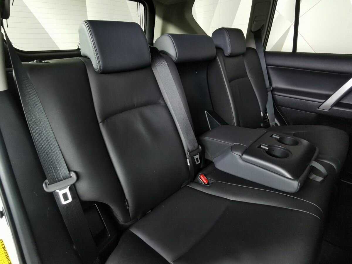 Toyota Land Cruiser Prado 2014 года с пробегом. Фото: #12