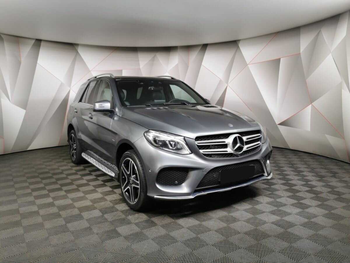 Mercedes-Benz GLE 2018 года с пробегом. Фото: #2