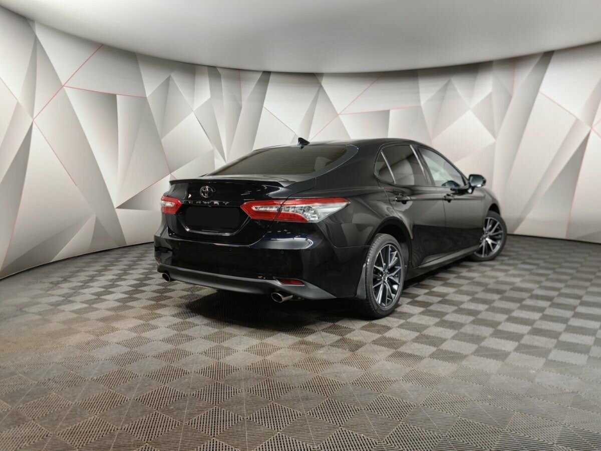 Toyota Camry 2022 года с пробегом. Фото: #1