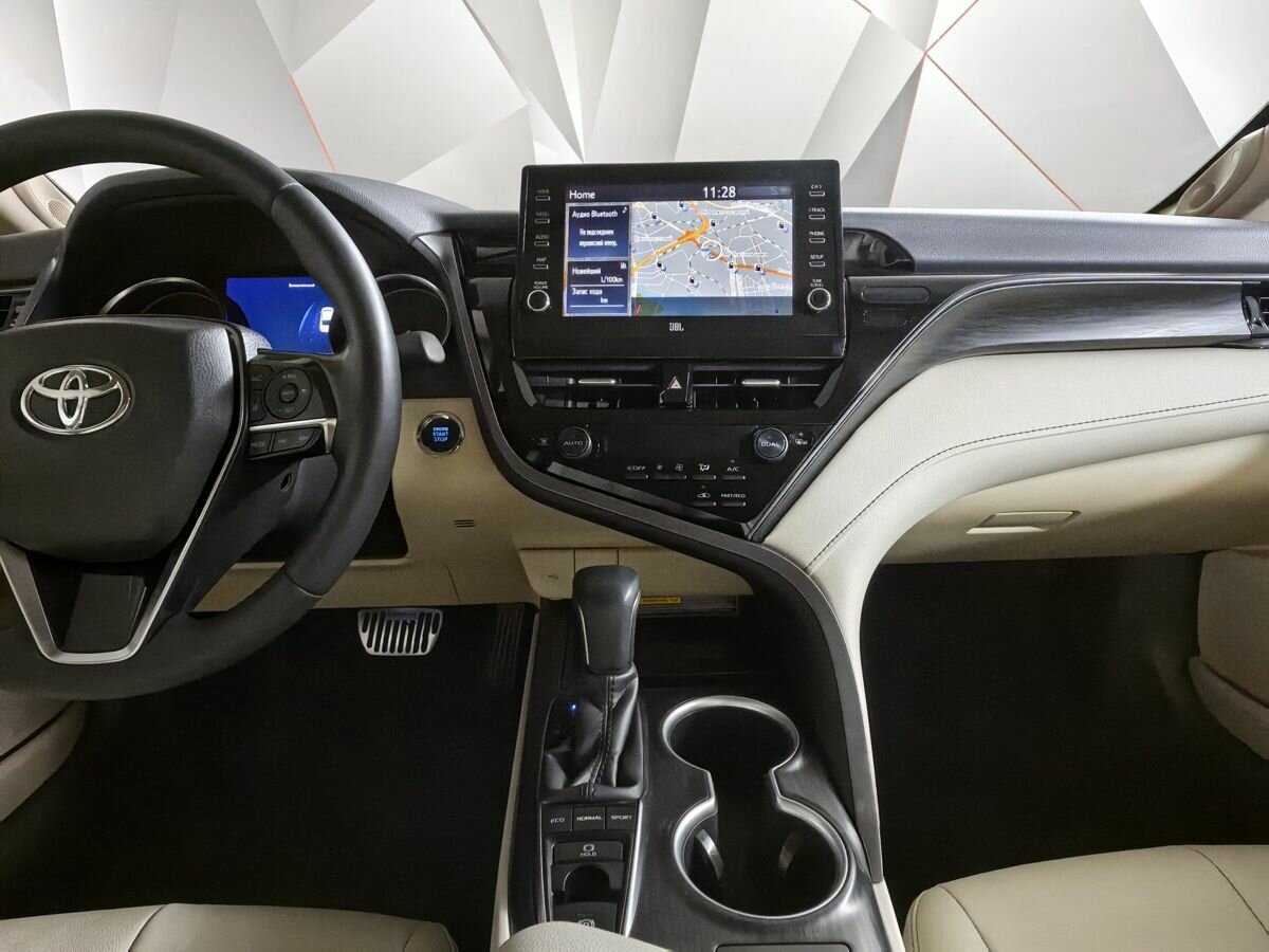 Toyota Camry 2022 года с пробегом. Фото: #10
