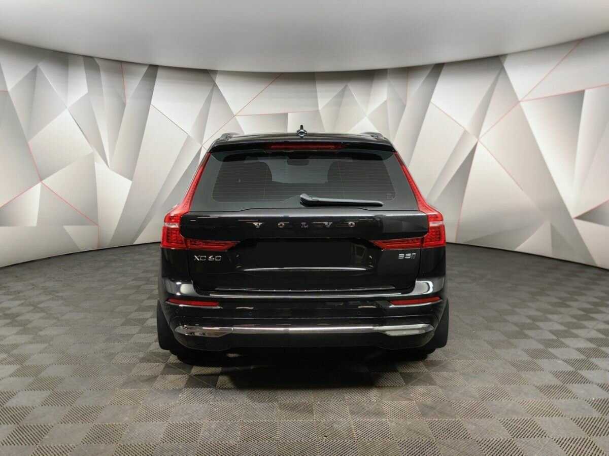 Volvo XC60 2023 года с пробегом. Фото: #6