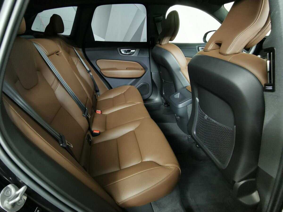 Volvo XC60 2023 года с пробегом. Фото: #10