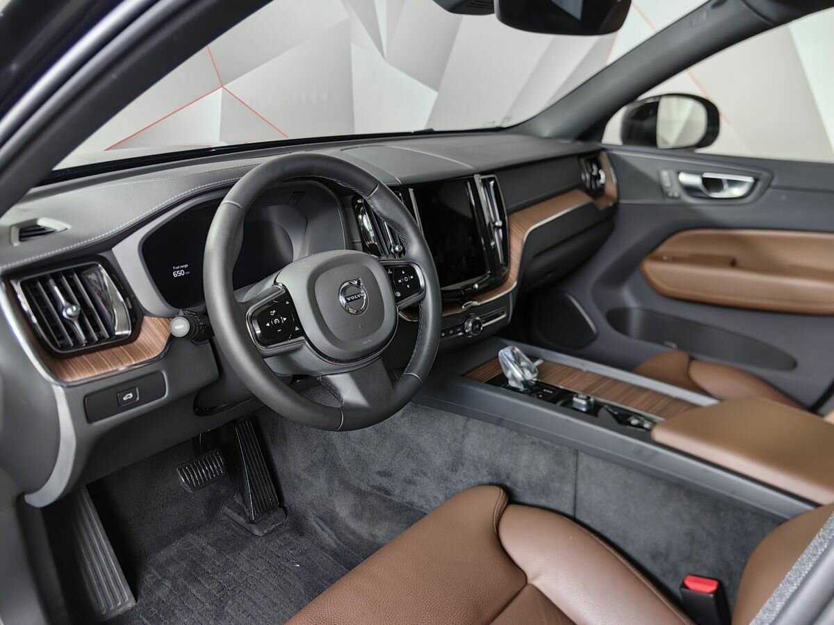 Volvo XC60 2023 года с пробегом. Фото: #12