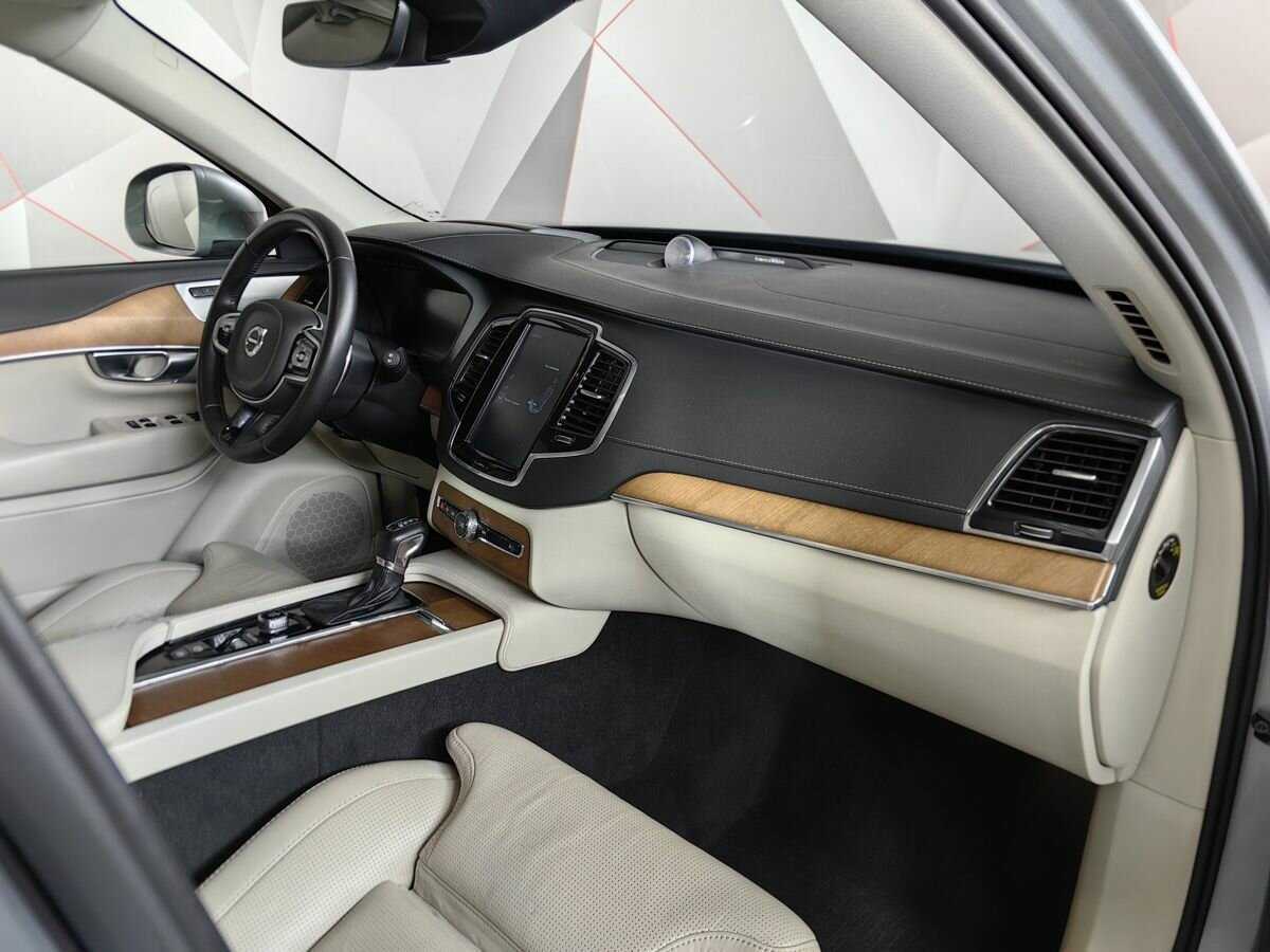 Volvo XC90 2018 года с пробегом. Фото: #8