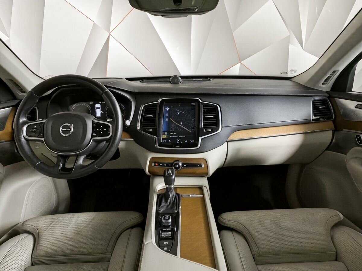 Volvo XC90 2018 года с пробегом. Фото: #9
