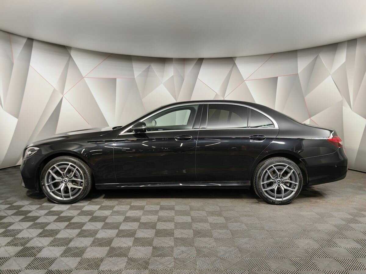 Mercedes-Benz E-Класс 2020 года с пробегом. Фото: #4