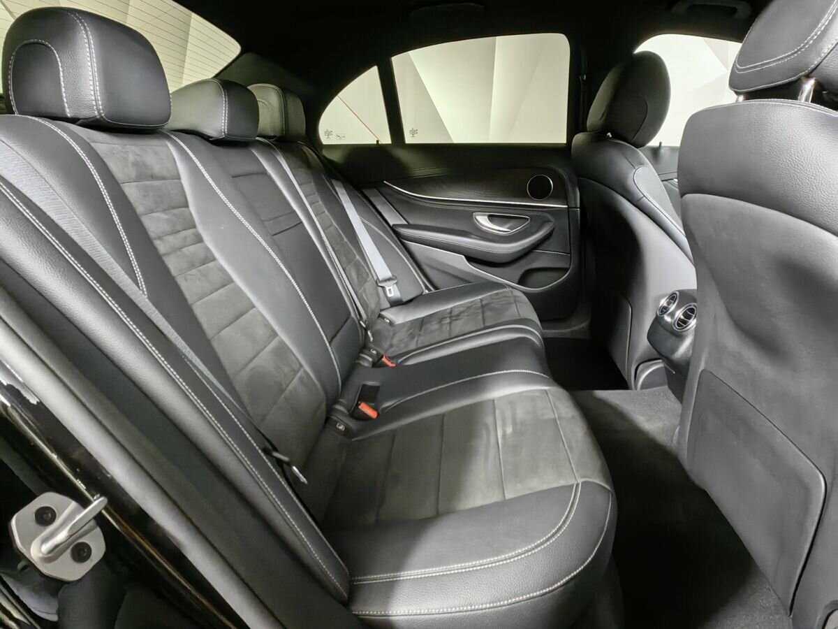 Mercedes-Benz E-Класс 2020 года с пробегом. Фото: #9