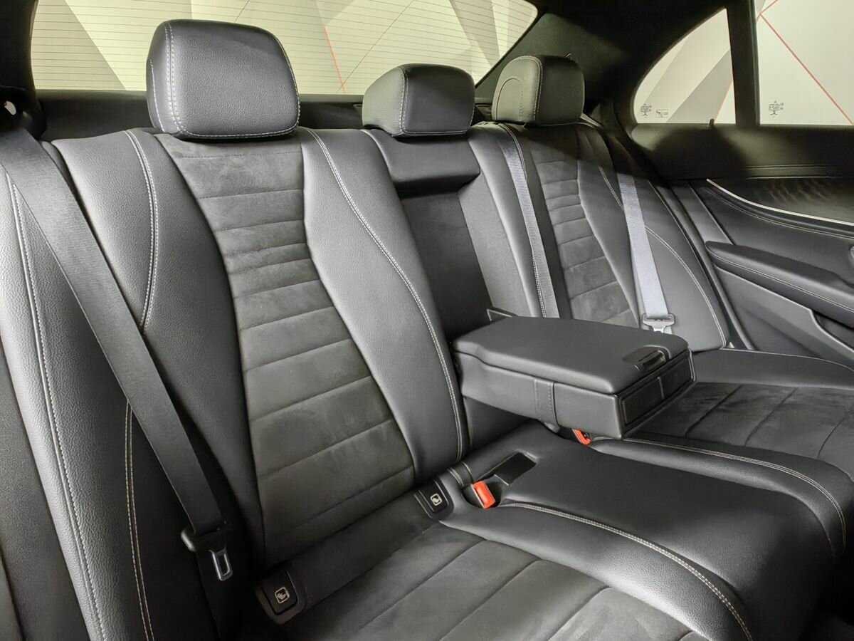 Mercedes-Benz E-Класс 2020 года с пробегом. Фото: #10