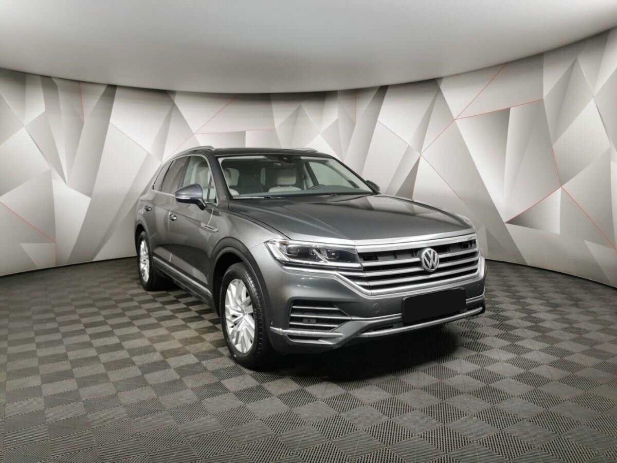 Volkswagen Touareg 2019 года с пробегом. Фото: #2