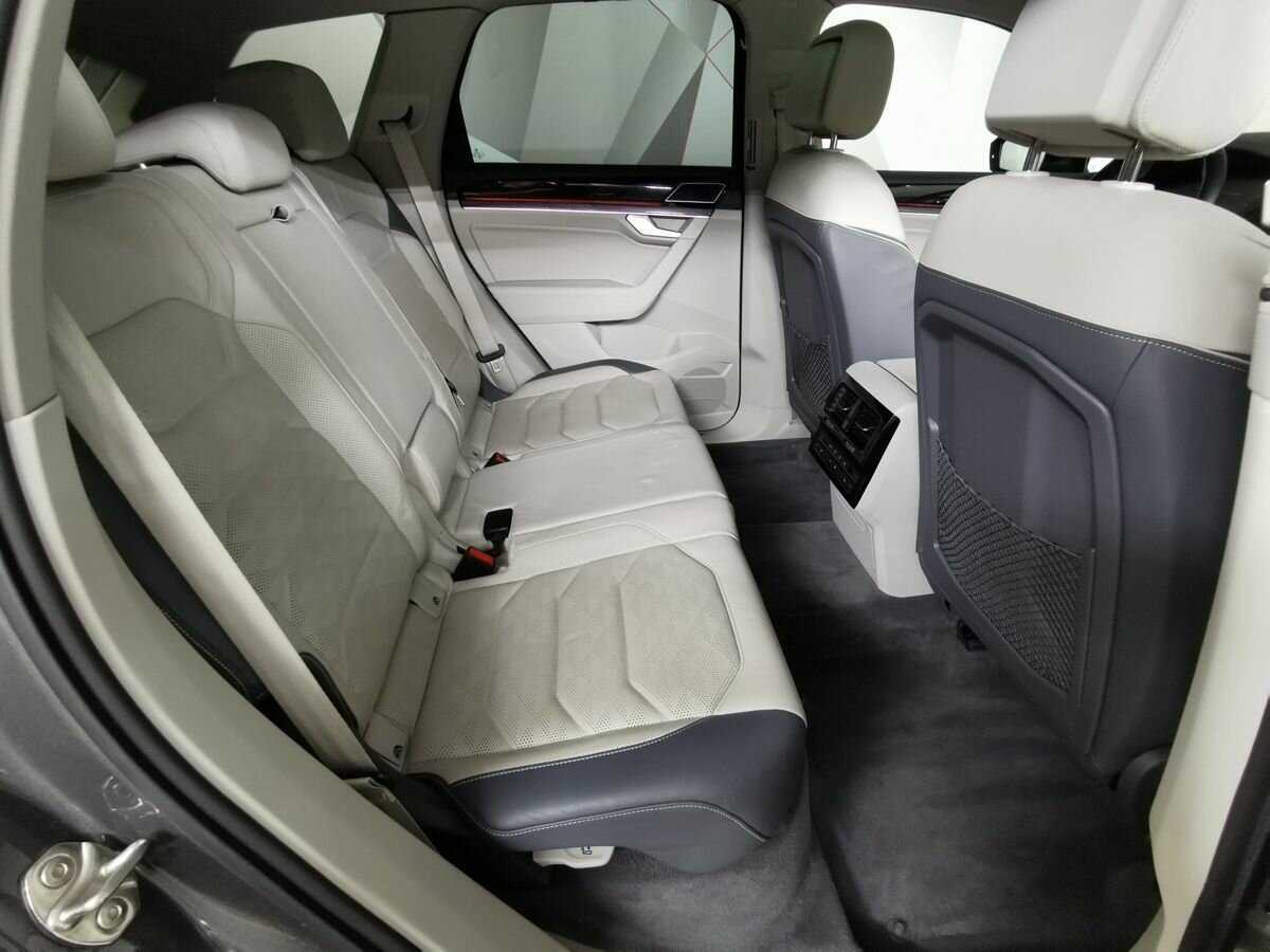Volkswagen Touareg 2019 года с пробегом. Фото: #11