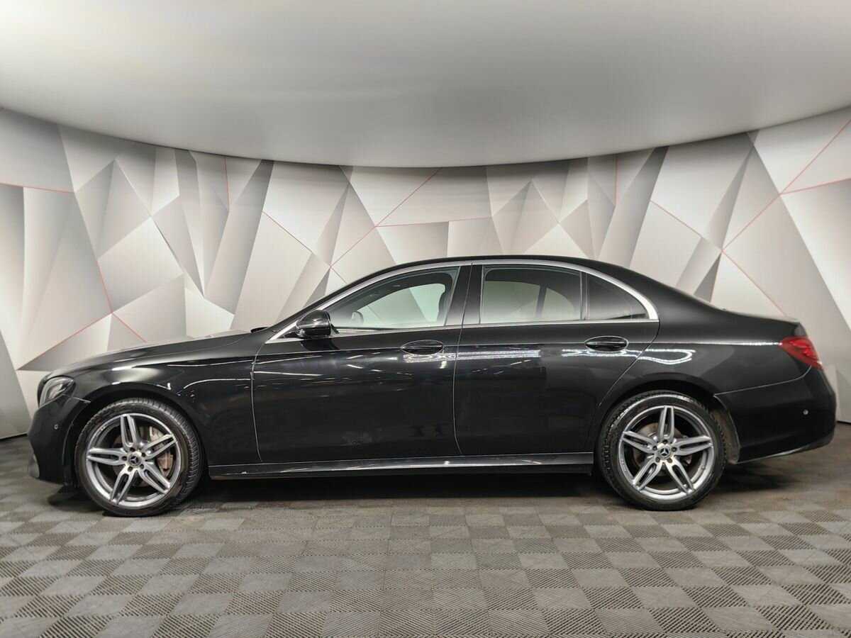 Mercedes-Benz E-Класс 2019 года с пробегом. Фото: #4