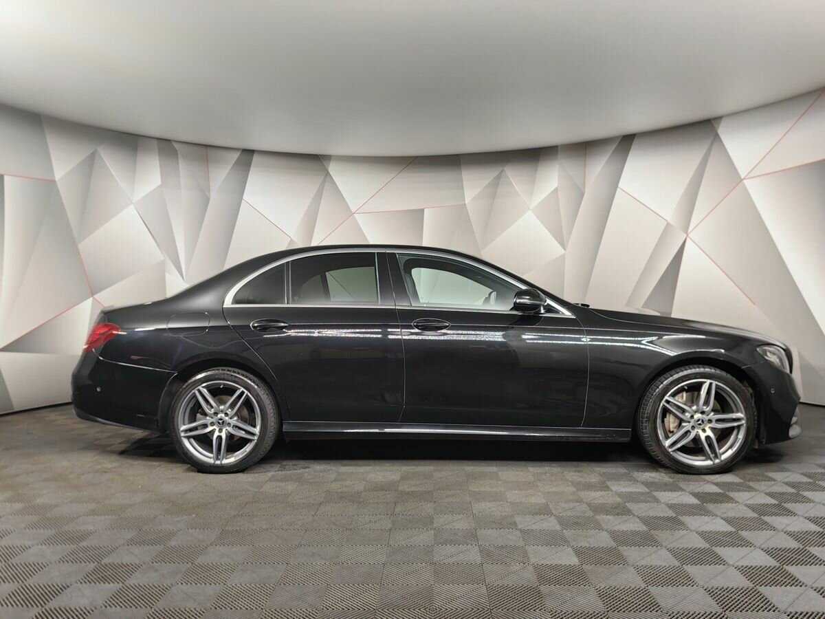 Mercedes-Benz E-Класс 2019 года с пробегом. Фото: #5