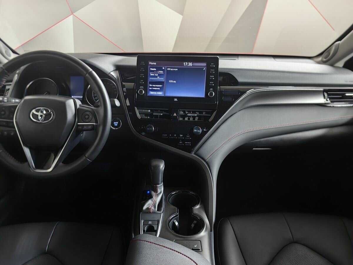 Toyota Camry 2021 года с пробегом. Фото: #10