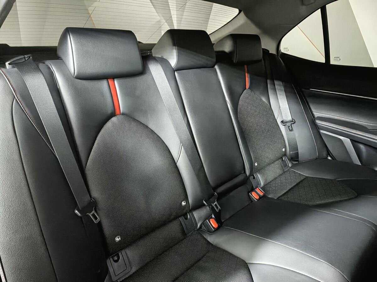 Toyota Camry 2021 года с пробегом. Фото: #11