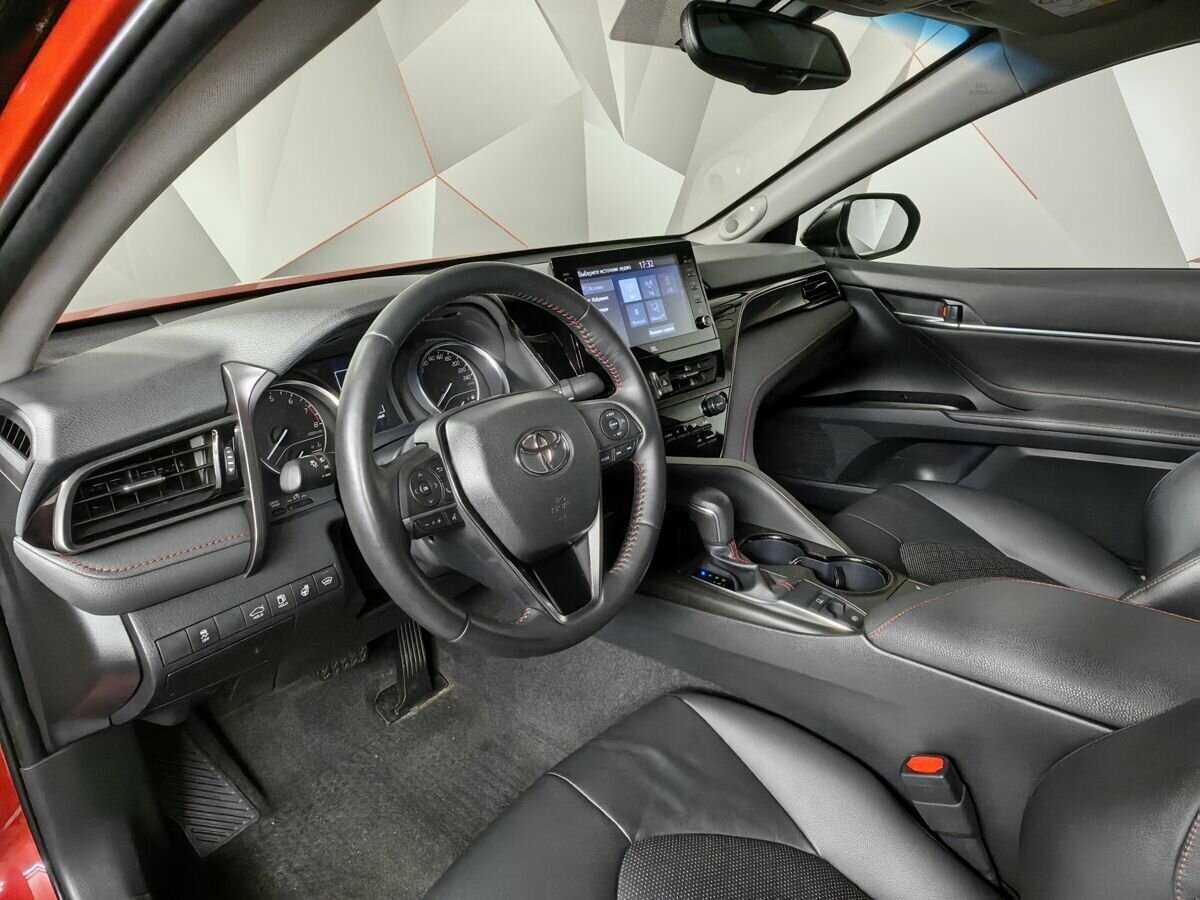 Toyota Camry 2021 года с пробегом. Фото: #13