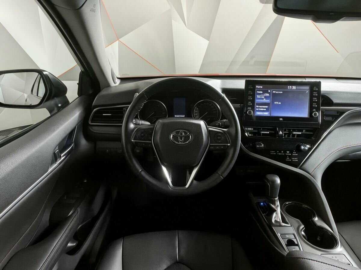 Toyota Camry 2021 года с пробегом. Фото: #14