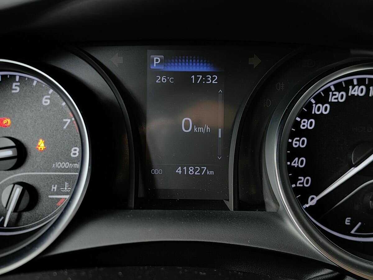 Toyota Camry 2021 года с пробегом. Фото: #16