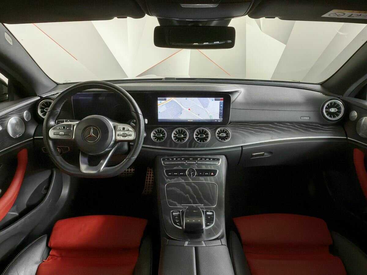 Mercedes-Benz E-Класс 2018 года с пробегом. Фото: #9