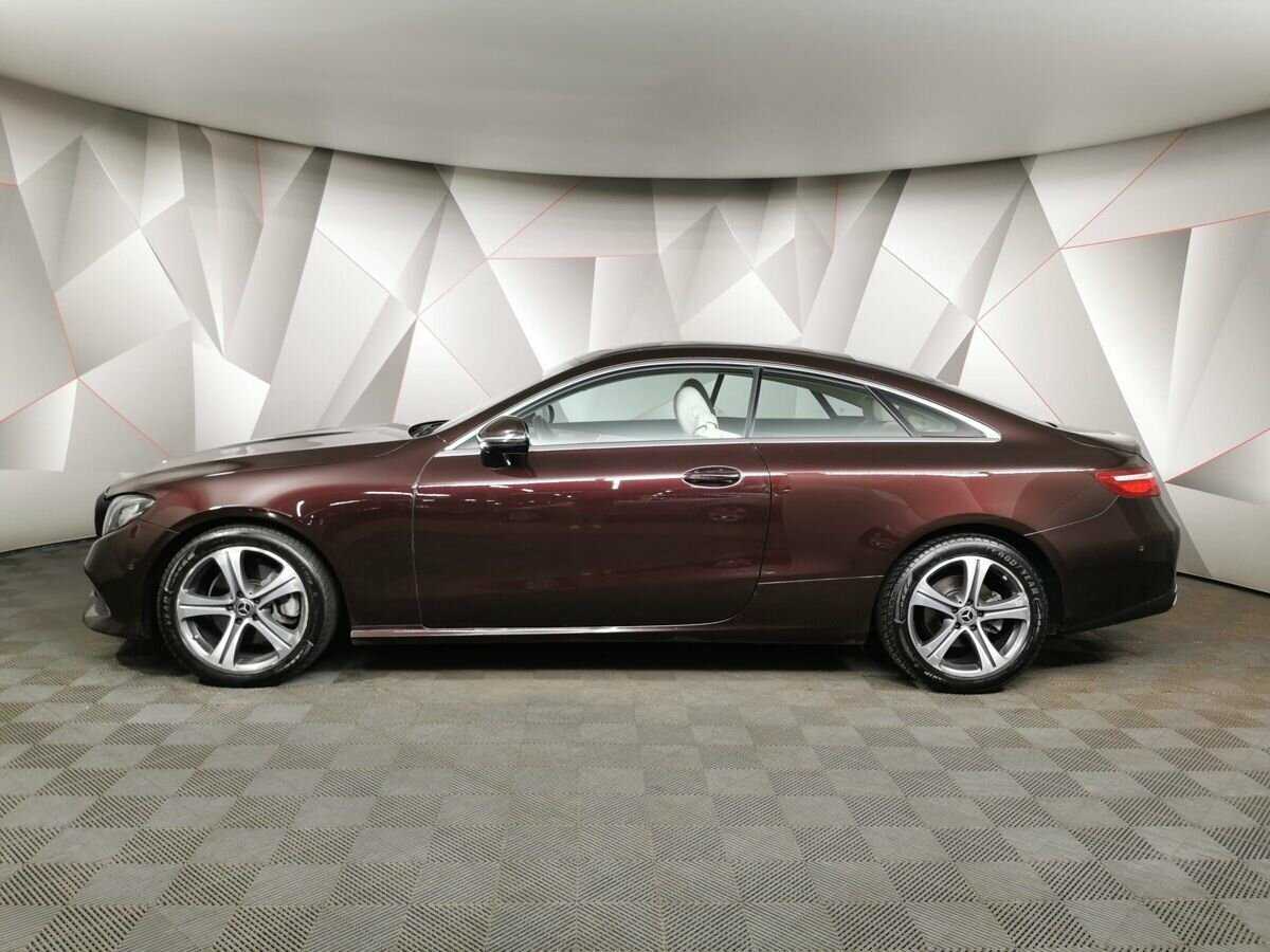 Mercedes-Benz E-Класс 2019 года с пробегом. Фото: #4