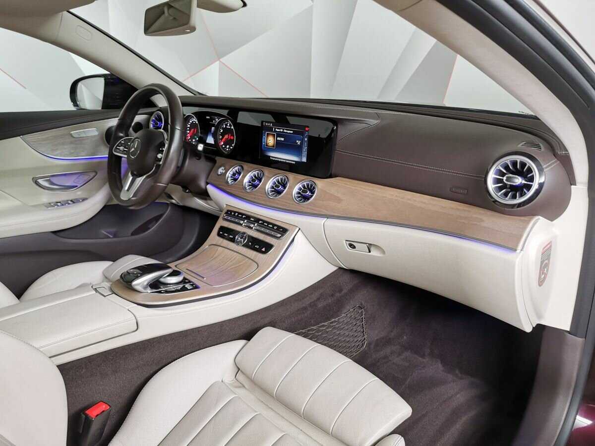 Mercedes-Benz E-Класс 2019 года с пробегом. Фото: #7