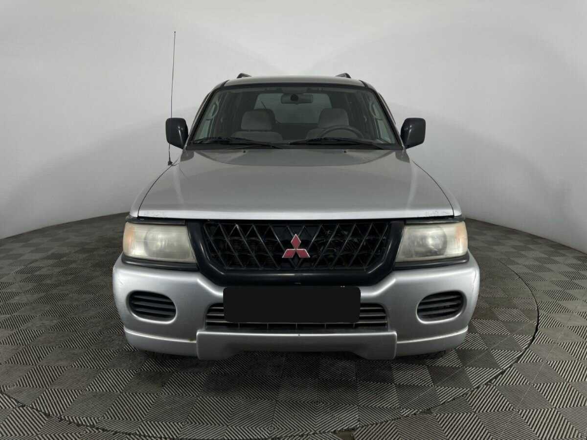 Mitsubishi Montero Sport 2000 года с пробегом. Фото: #1