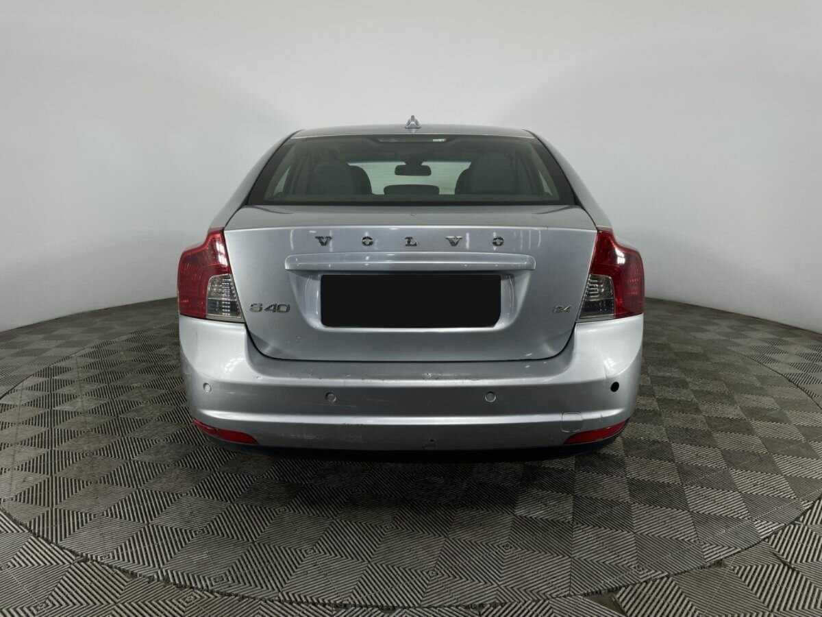 Volvo S40 2008 года с пробегом. Фото: #2