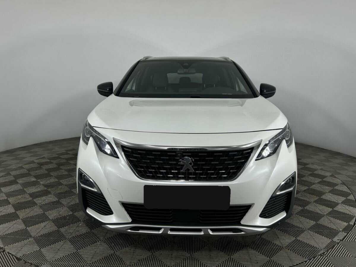 Peugeot 5008 2020 года с пробегом. Фото: #1