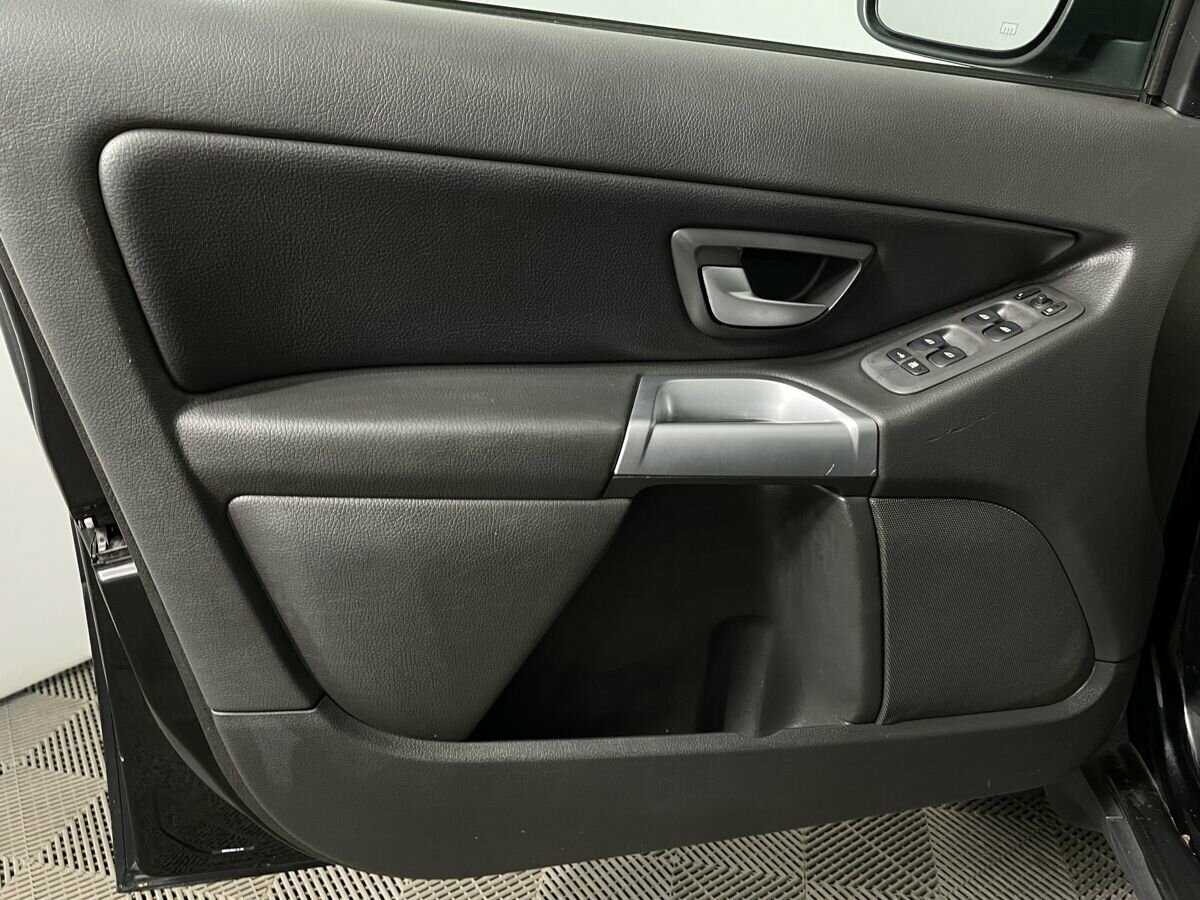 Volvo XC90 2003 года с пробегом. Фото: #6