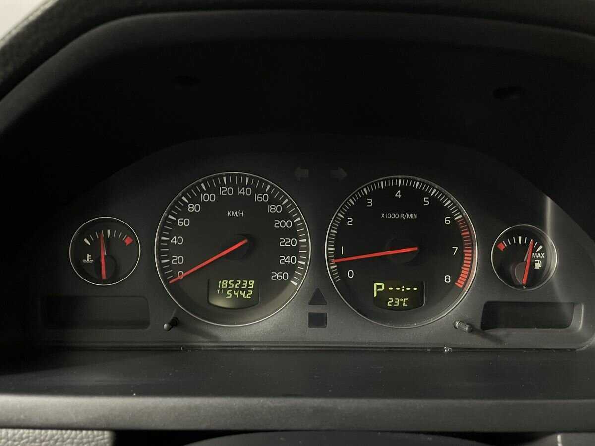 Volvo XC90 2003 года с пробегом. Фото: #9