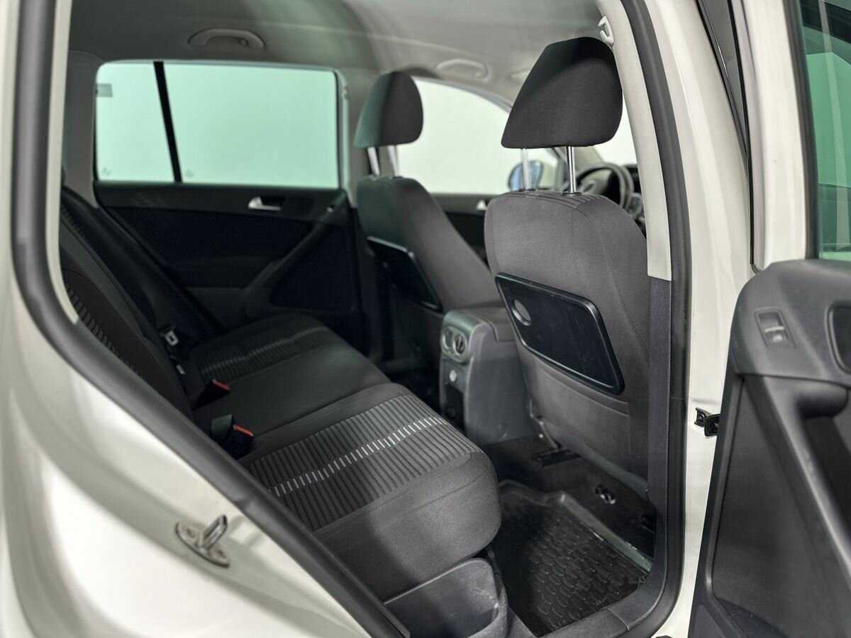 Volkswagen Tiguan 2011 года с пробегом. Фото: #15