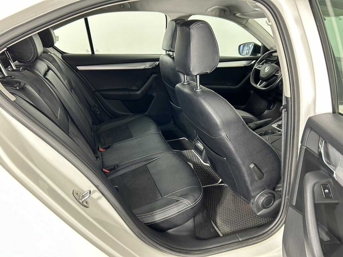 Б/У Шкода Октавия 2014 года. Фото: #15