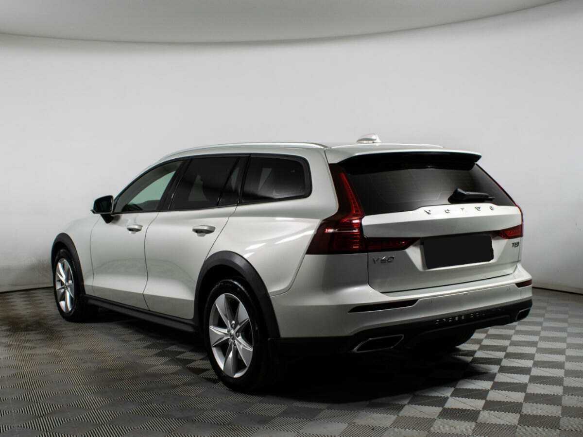Volvo V60 Cross Country 2019 года с пробегом. Фото: #6
