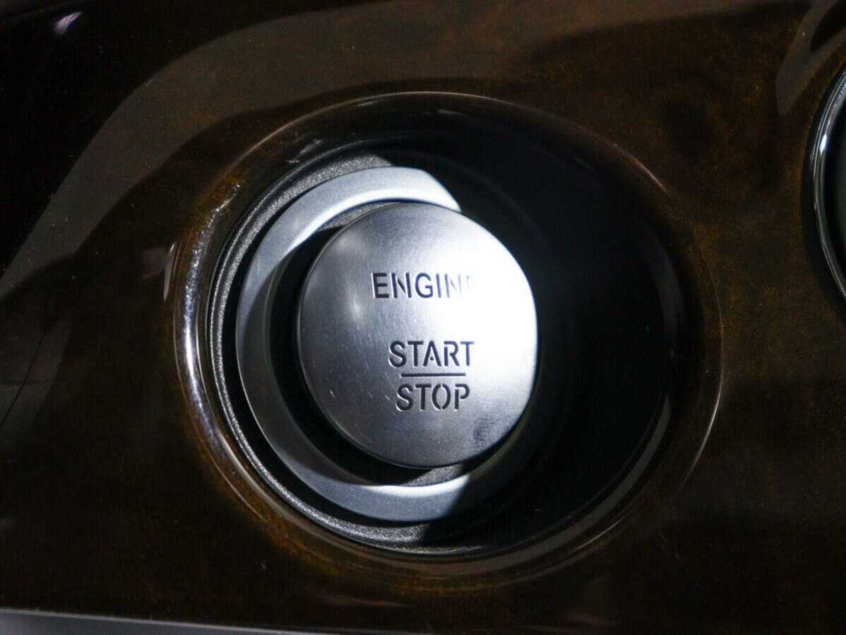 Mercedes-Benz Maybach S-Класс 2015 года с пробегом. Фото: #31