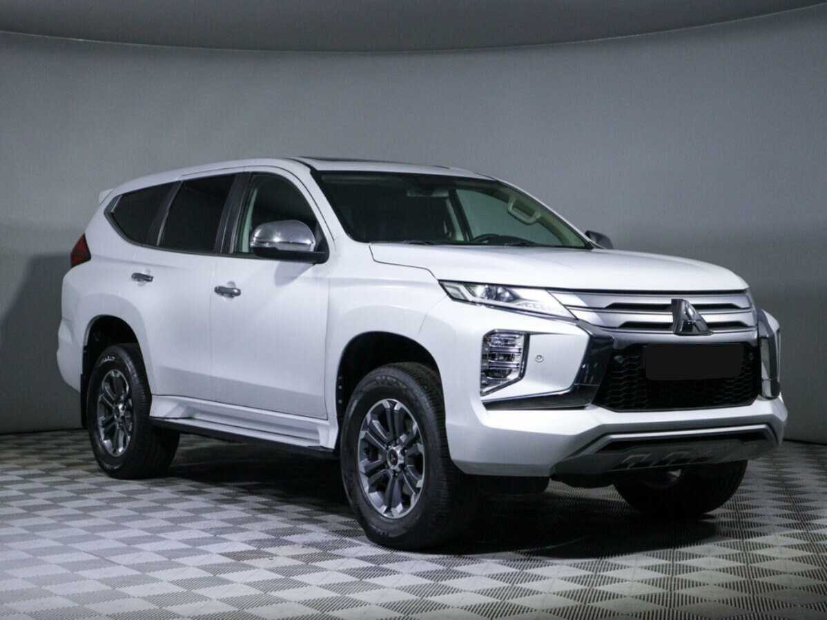 Mitsubishi Pajero Sport 2020 года с пробегом. Фото: #2