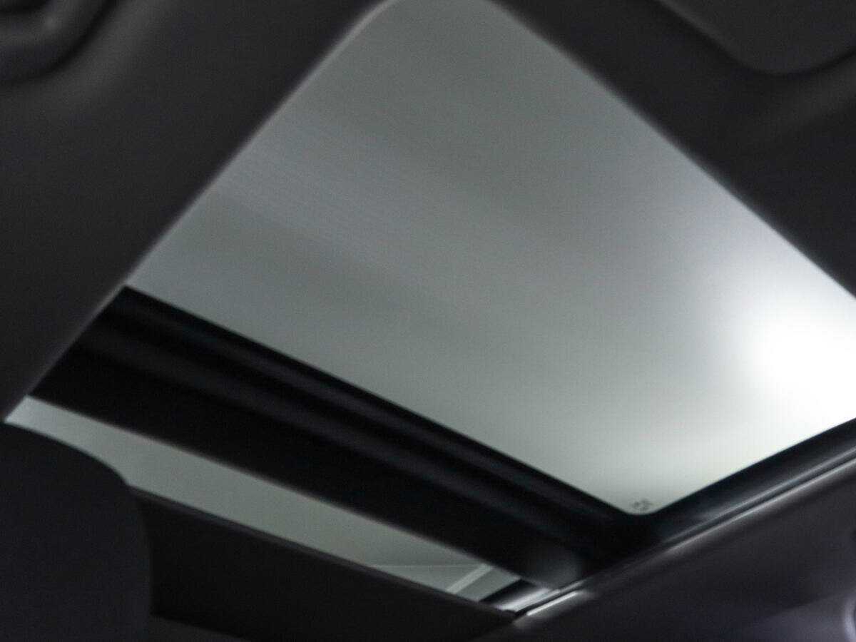 Toyota Camry 2023 года с пробегом. Фото: #21