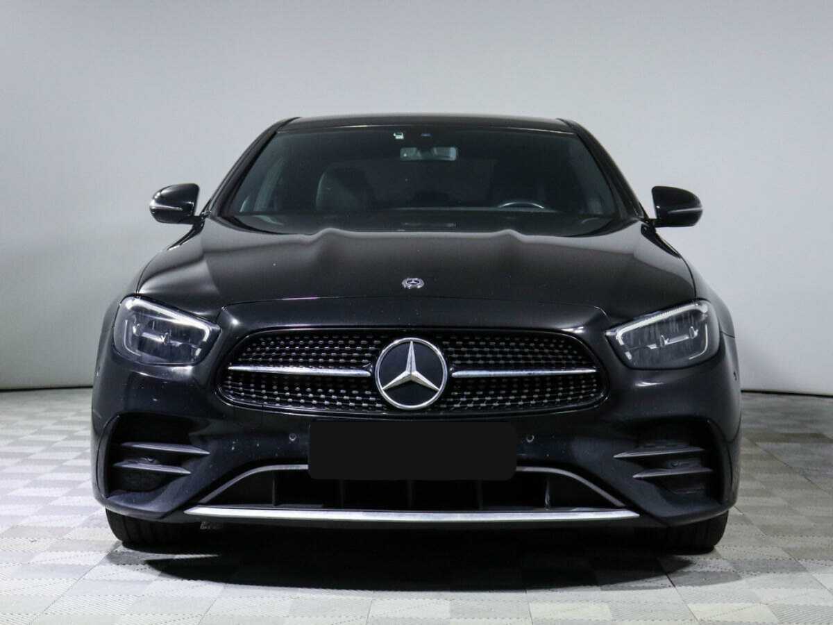 Mercedes-Benz E-Класс 2020 года с пробегом. Фото: #1