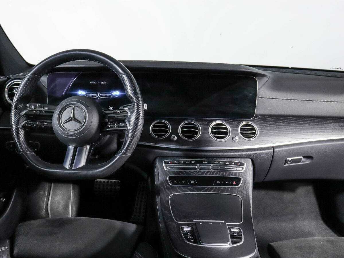 Mercedes-Benz E-Класс 2020 года с пробегом. Фото: #11