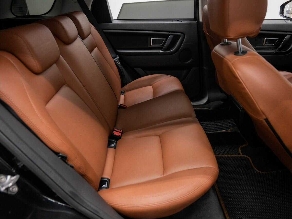 Land Rover Discovery Sport 2015 года с пробегом. Фото: #8