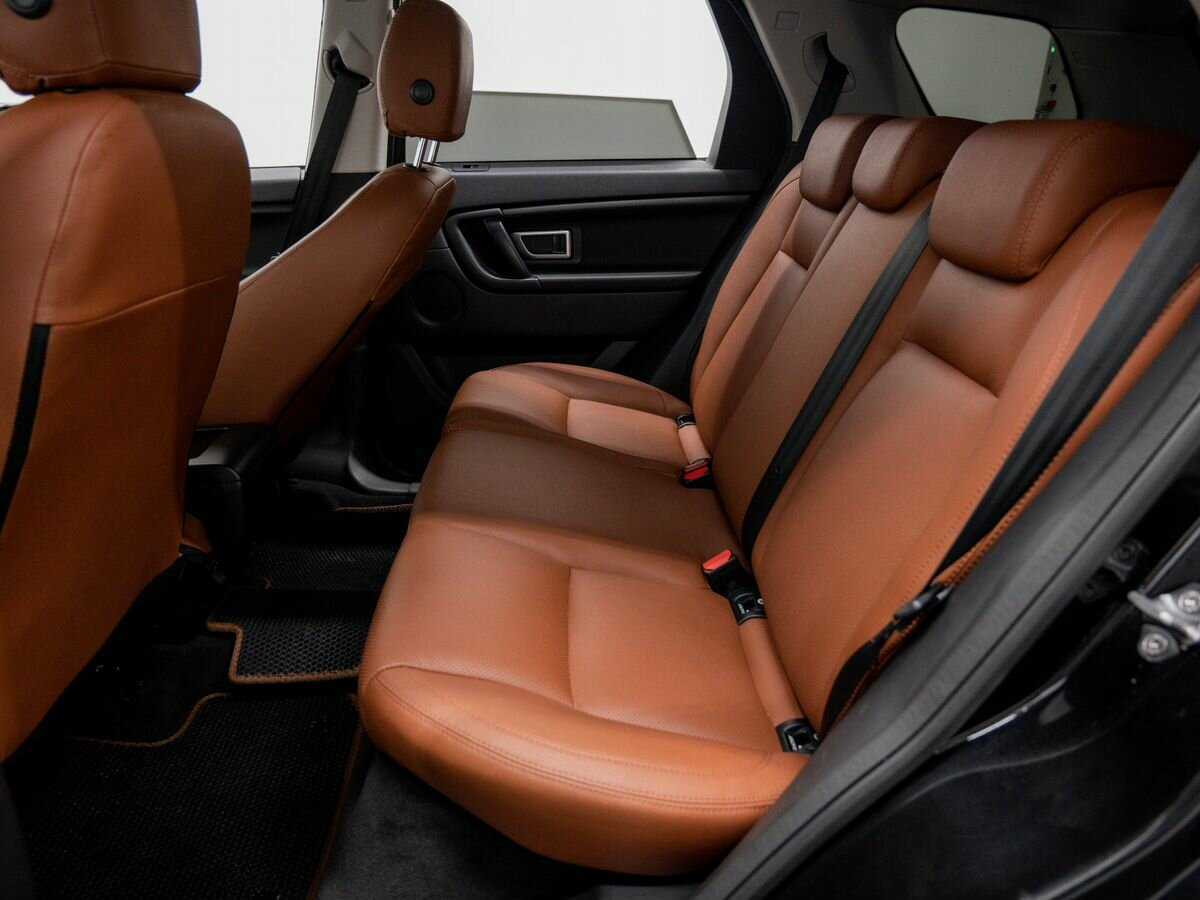 Land Rover Discovery Sport 2015 года с пробегом. Фото: #11