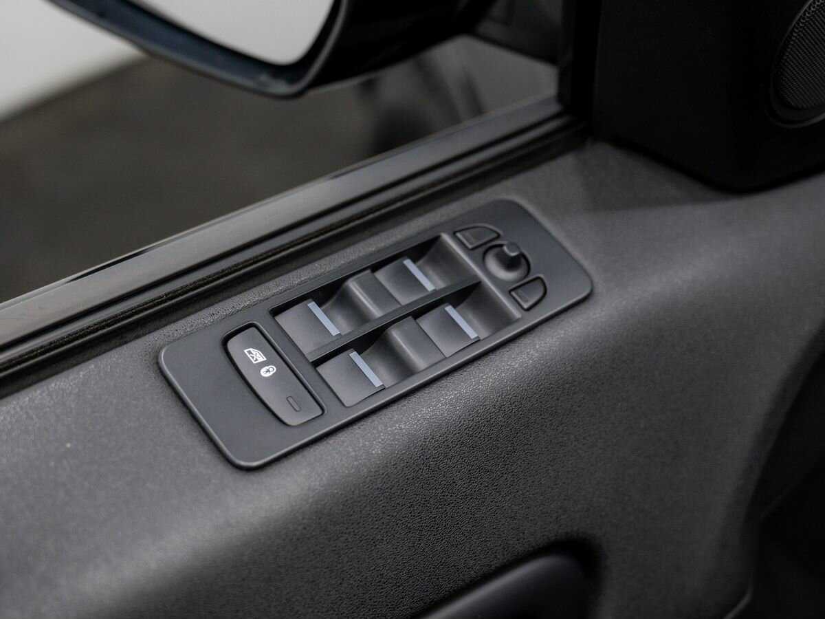 Land Rover Discovery Sport 2015 года с пробегом. Фото: #13