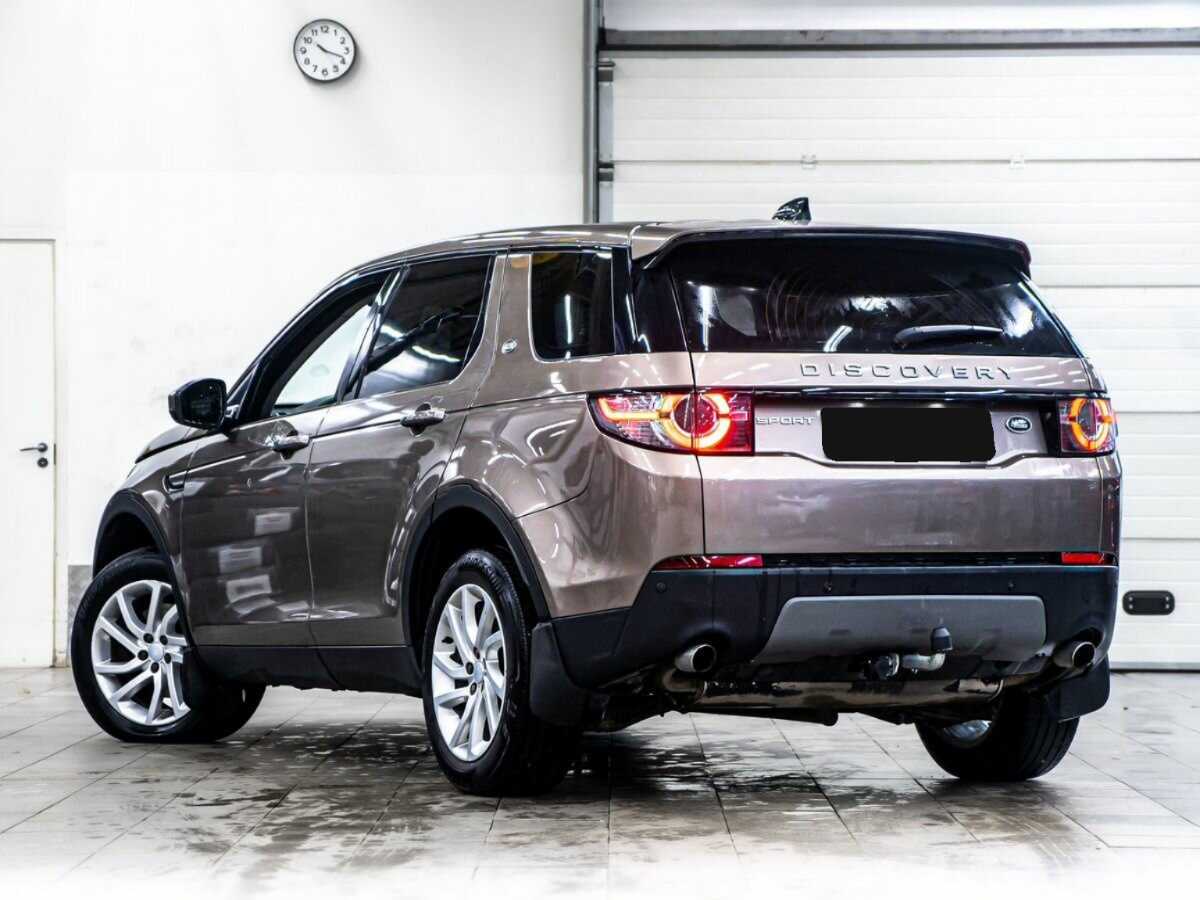 Land Rover Discovery Sport 2017 года с пробегом. Фото: #3