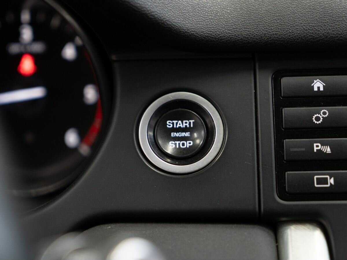 Land Rover Discovery Sport 2017 года с пробегом. Фото: #10