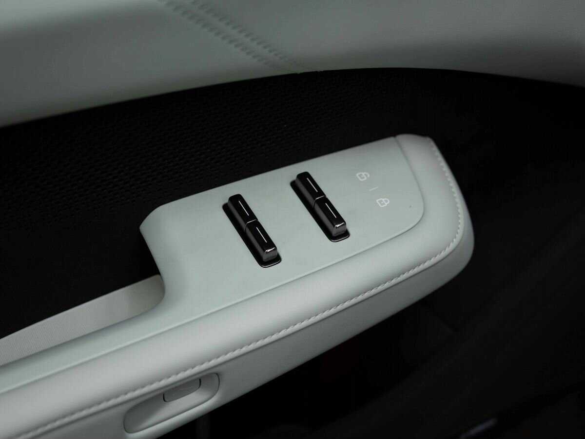 Zeekr 001 2024 года с пробегом. Фото: #18