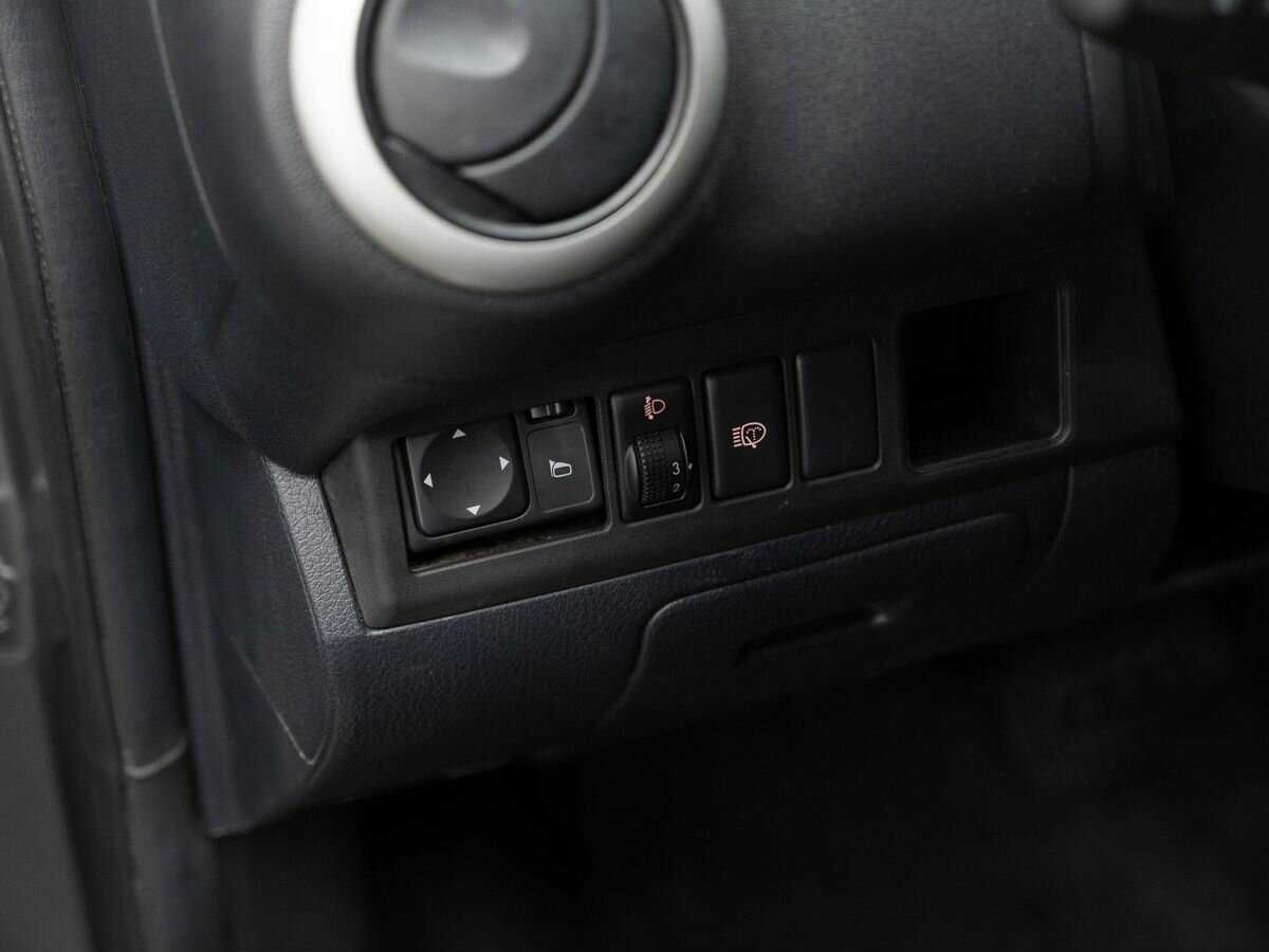 Nissan Note 2011 года с пробегом. Фото: #15