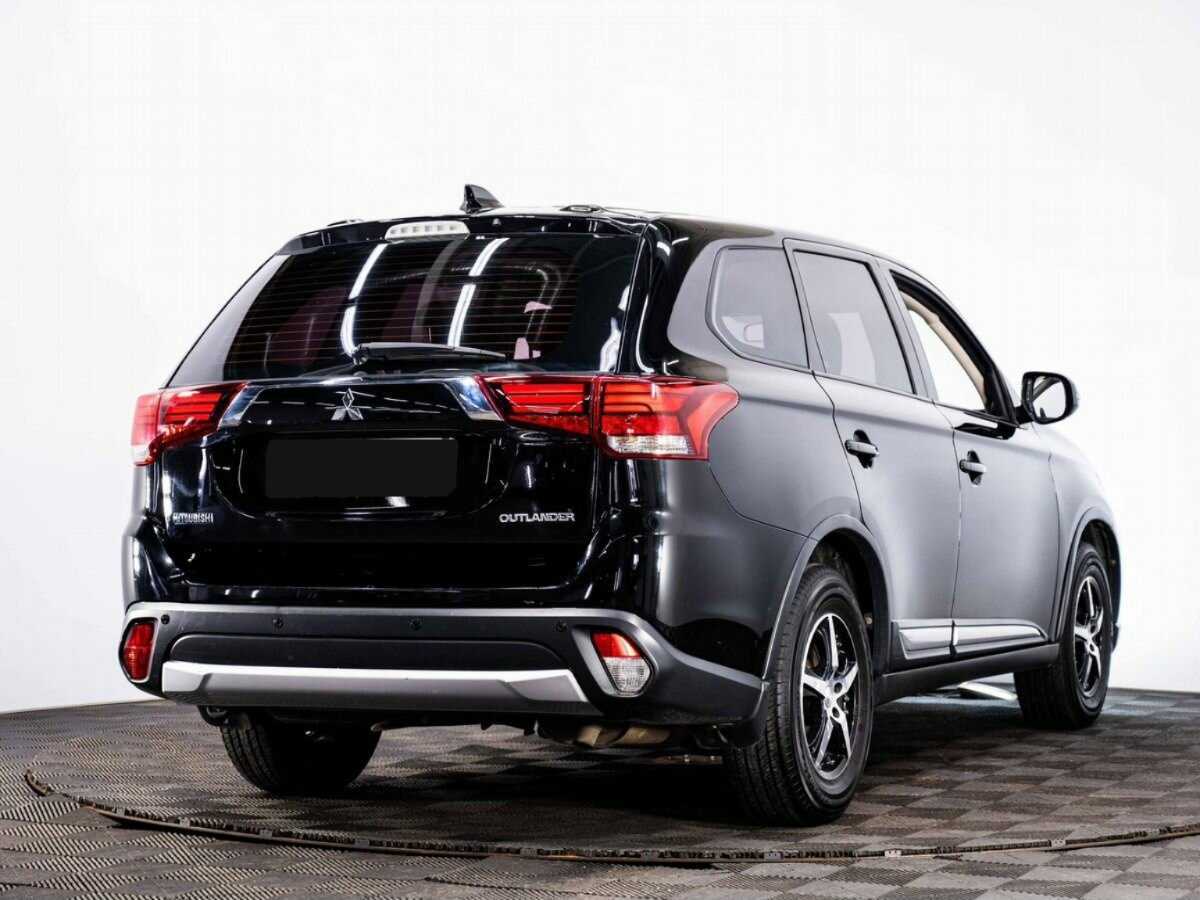 Mitsubishi Outlander 2018 года с пробегом. Фото: #5